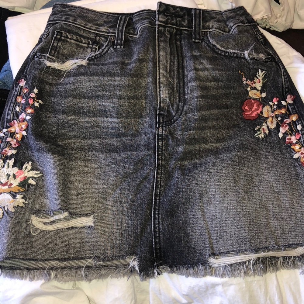 High Waisted Black Floral Skirt